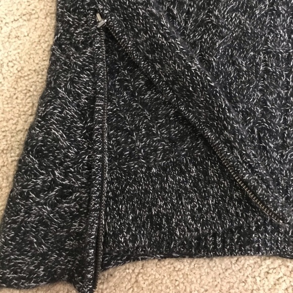 Athleta sweater - Picture 3 of 5